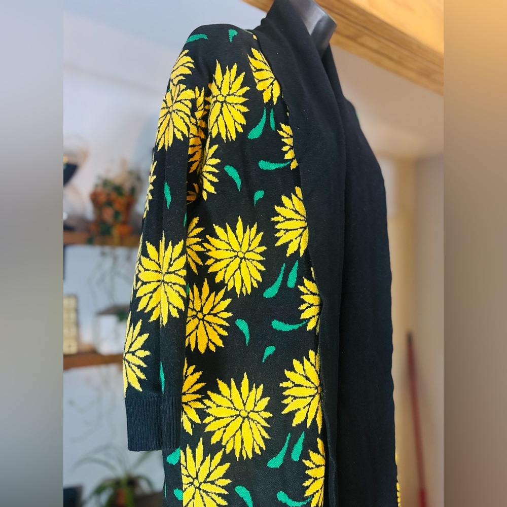 Pepaloves-Dalihas Black Knit Sunflower Cardigan XS